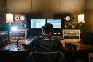 Explore-the-Best-Recording-Studios-in-Your-Area​-image